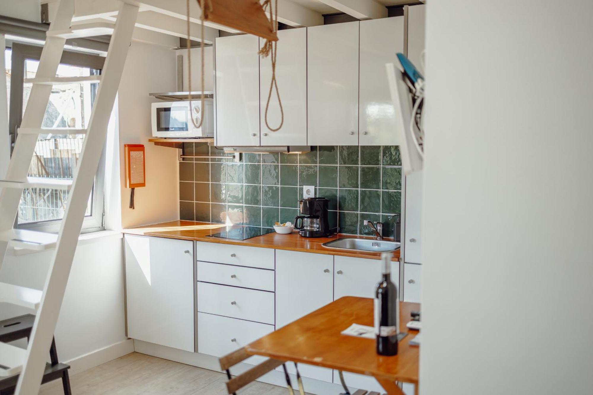 Mezzanine Stylish Apartments By Vacationy Порто Екстериор снимка