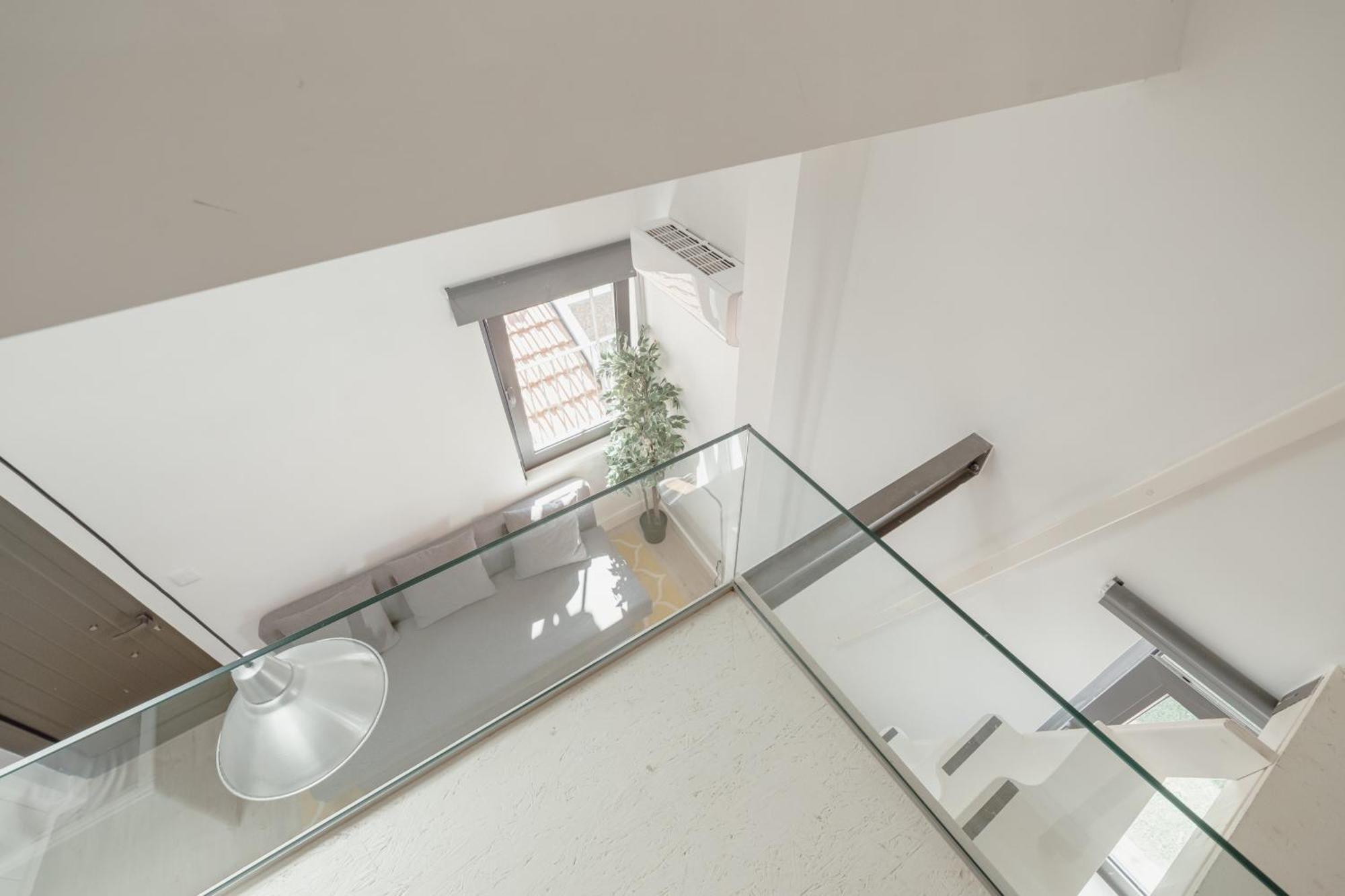 Mezzanine Stylish Apartments By Vacationy Порто Екстериор снимка