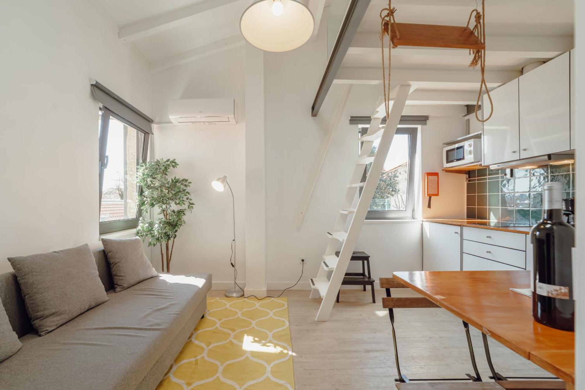 Mezzanine Stylish Apartments By Vacationy Порто Екстериор снимка