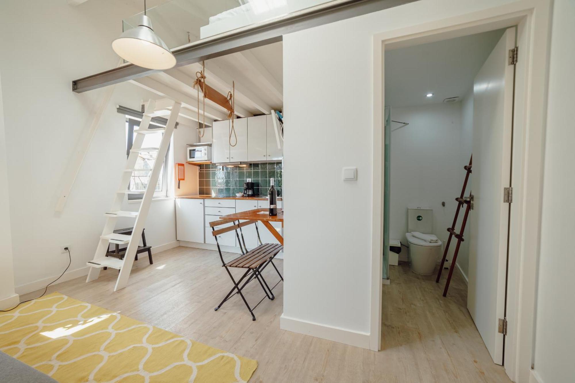 Mezzanine Stylish Apartments By Vacationy Порто Екстериор снимка